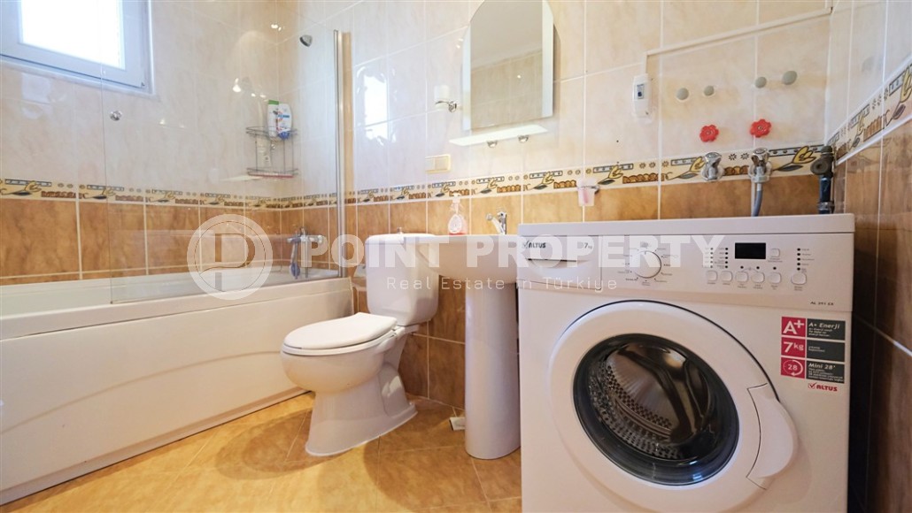 Атмосферная вилла с бассейном и садовым участком в двух километрах от моря-id-7961-фото-10