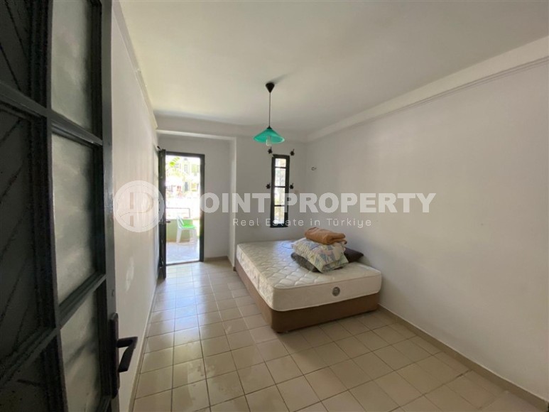 Inexpensive 1+1 apartment on the 1st floor in a residential complex with hotel infrastructure, built in 2005-id-7965-photo-4