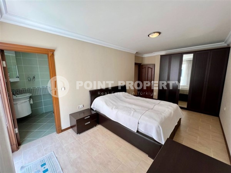 Large view apartment with two bedrooms, 120m², on the first line in Mahmutlar, Alanya-id-1621-photo-16