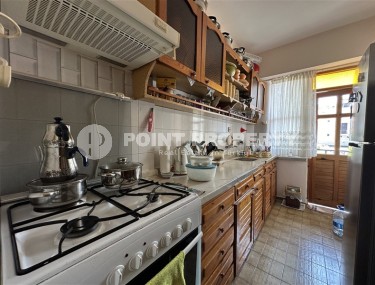 Affordable apartment with a luxurious location 200 meters from Cleopatra Beach, in the center of Alanya-id-7967-photo-3