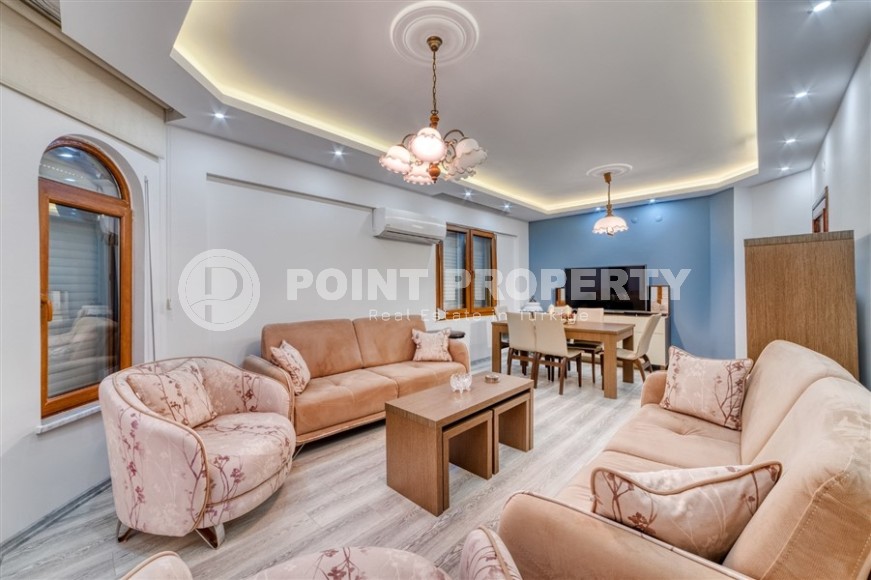 Квартира с роскошной локацией на первой линии от моря, в центре района Махмутлар-id-7970-фото-3