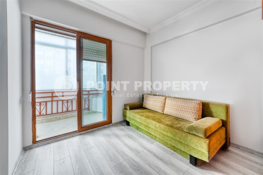 Квартира с роскошной локацией на первой линии от моря, в центре района Махмутлар-id-7970-фото-12