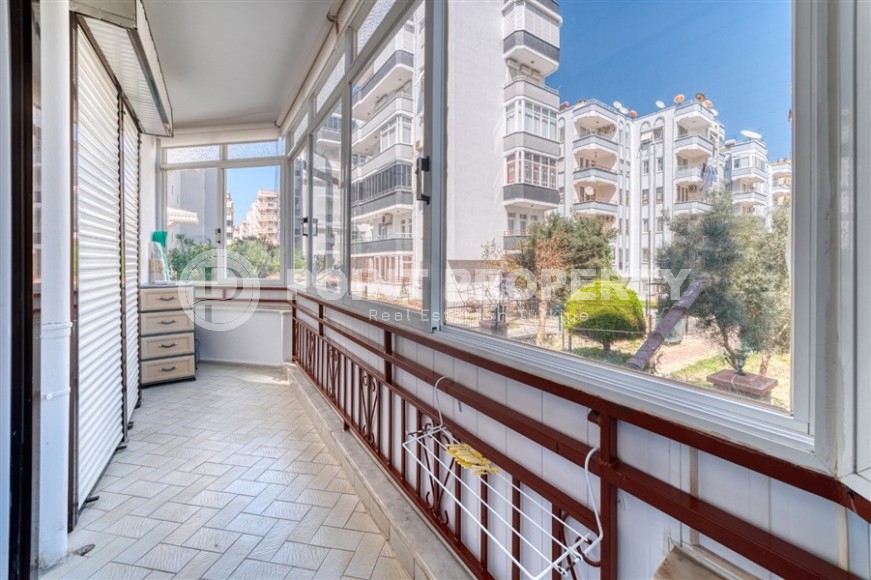 Квартира с роскошной локацией на первой линии от моря, в центре района Махмутлар-id-7970-фото-19