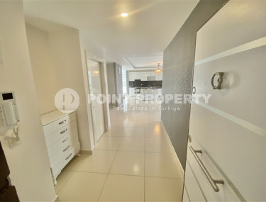 Уютный укомплектованный пентхаус 3+1, 155м², в элитном комплексе в 350м от моря в районе Кестель-id-1622-фото-2