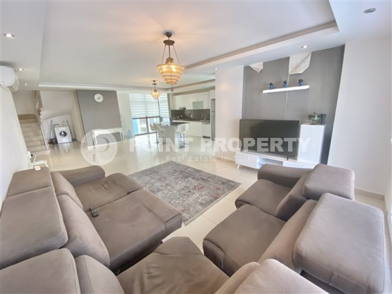 Уютный укомплектованный пентхаус 3+1, 155м², в элитном комплексе в 350м от моря в районе Кестель-id-1622-фото-5