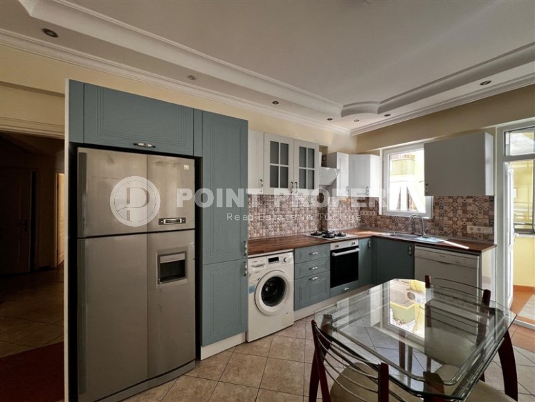 Advantageous offer - inexpensive 3+1 apartment, with a total area of 125 m2, in the center of Mahmutlar district-id-7975-photo-3