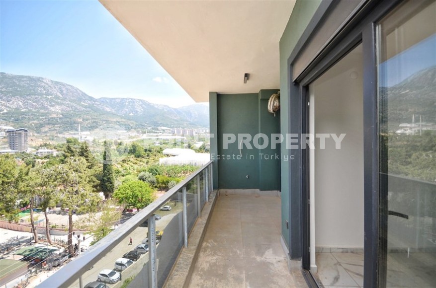 Новая двухуровневая квартира с чистовой отделкой в 900 метрах от моря, в современном районе Аланьи - Махмутлар-id-7980-фото-15