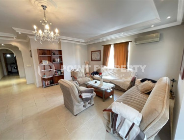 Cozy three-room apartment, 110m², with furniture and household appliances in the center of Alanya-id-1623-photo-2