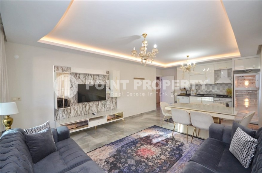 Ready-to-move-in apartment 2+1 200 meters from the sea, in the center of the popular resort area of Alanya - Mahmutlar-id-7987-photo-2
