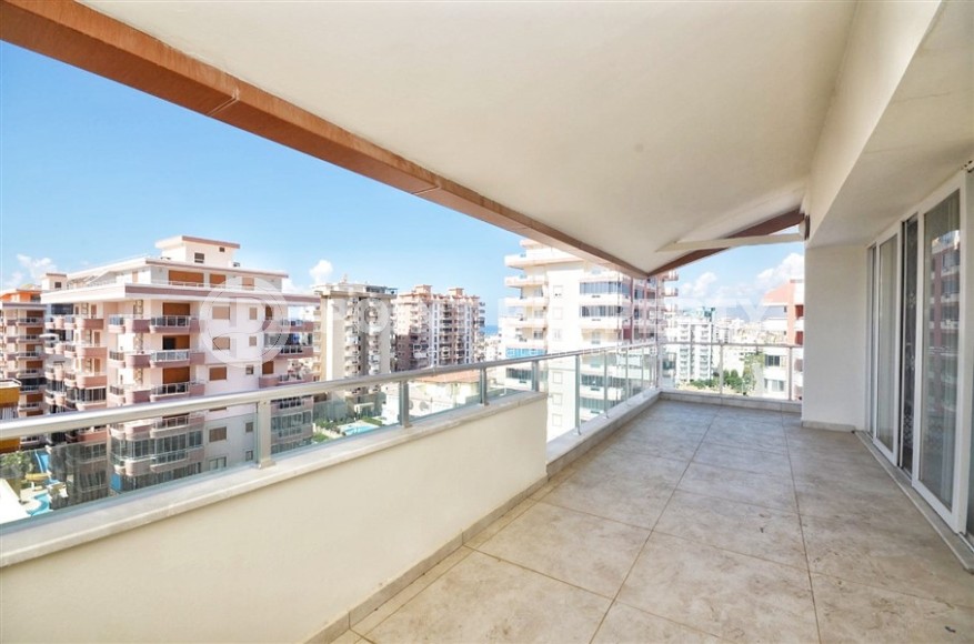 Панорамная двухуровневая квартира с видом на город и море на 8-м этаже с мансардой в резиденции 2017 года постройки-id-7988-фото-14