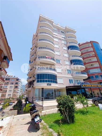 Благоустроенная квартира с роскошной локацией на первой линии от моря, в центре района Махмутлар-id-7989-фото-26