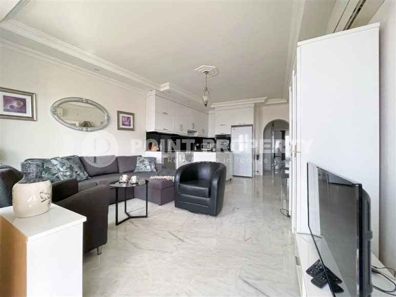 Атмосферная квартира 2+1 с двумя большими застекленными балконами, в 700 метрах от моря-id-7990-фото-2