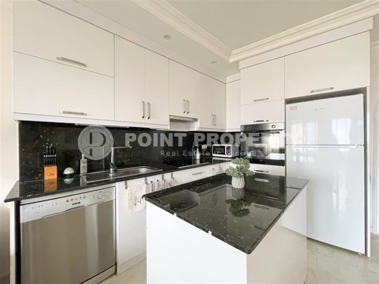 Атмосферная квартира 2+1 с двумя большими застекленными балконами, в 700 метрах от моря-id-7990-фото-4