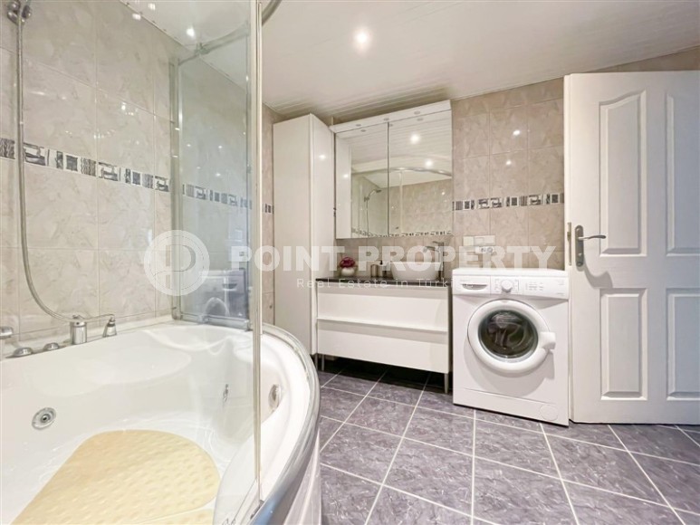 Атмосферная квартира 2+1 с двумя большими застекленными балконами, в 700 метрах от моря-id-7990-фото-7