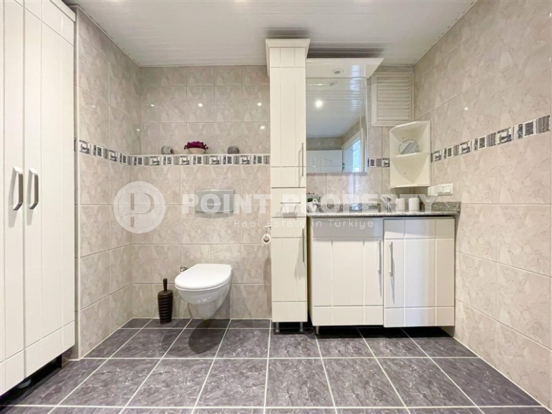 Атмосферная квартира 2+1 с двумя большими застекленными балконами, в 700 метрах от моря-id-7990-фото-9