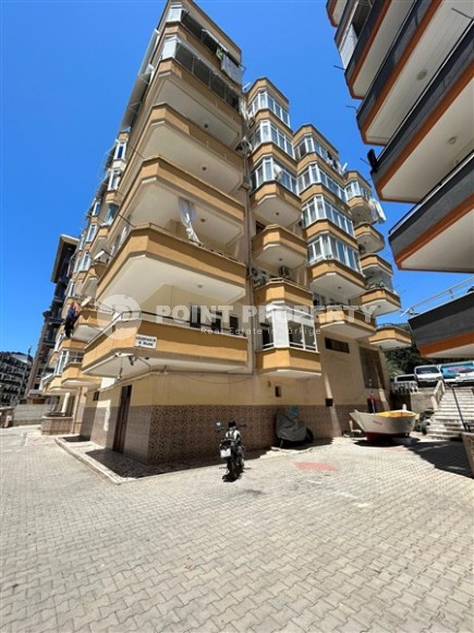 Недорогая квартира с топовой локацией в 300 метрах от моря, в центре Аланьи-id-7994-фото-1