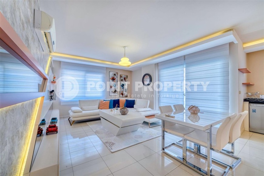 Bright, modern apartment with designer renovation in the center of the popular area of Alanya - Mahmutlar-id-7999-photo-1