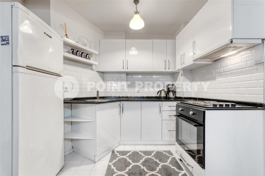 Modern 1+1 apartment 450 meters from the famous Cleopatra Beach, in the center of Alanya-id-8000-photo-7