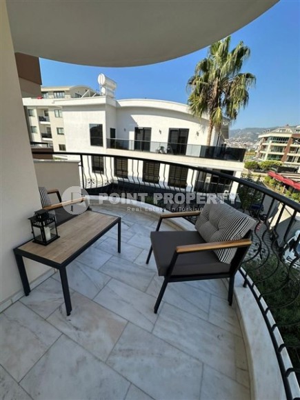 Готовая к проживанию квартира в 600 метрах от моря, в центре живописного района Аланьи - Нижняя Оба-id-8001-фото-8