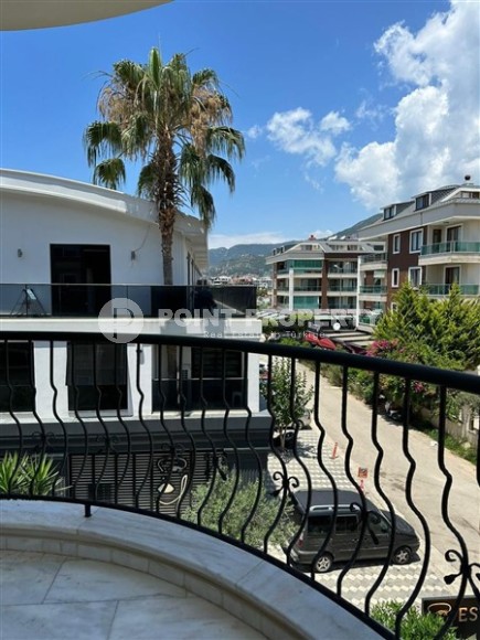 Готовая к проживанию квартира в 600 метрах от моря, в центре живописного района Аланьи - Нижняя Оба-id-8001-фото-9