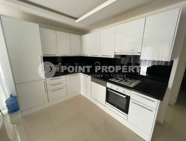 Ready-to-move-in apartment with furniture and household appliances, 500 meters from the famous Cleopatra Beach-id-8010-photo-4
