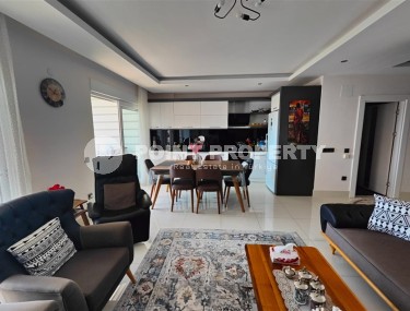 Панорамная двухуровневая квартира с видом на море и горы, в центре живописного района Аланьи - Тосмур-id-8016-фото-3