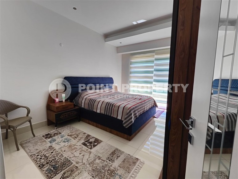 Panoramic two-level apartment with sea and mountain views, in the center of the picturesque area of Alanya - Tosmur-id-8016-photo-5