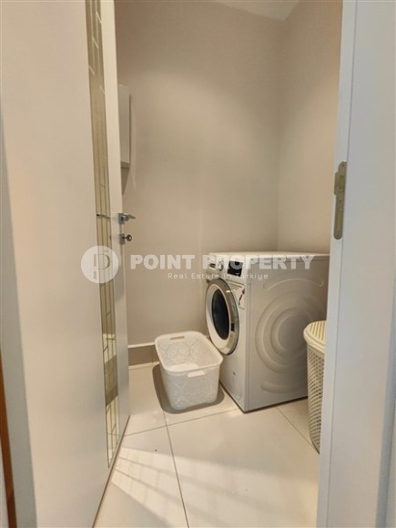 Panoramic two-level apartment with sea and mountain views, in the center of the picturesque area of Alanya - Tosmur-id-8016-photo-14