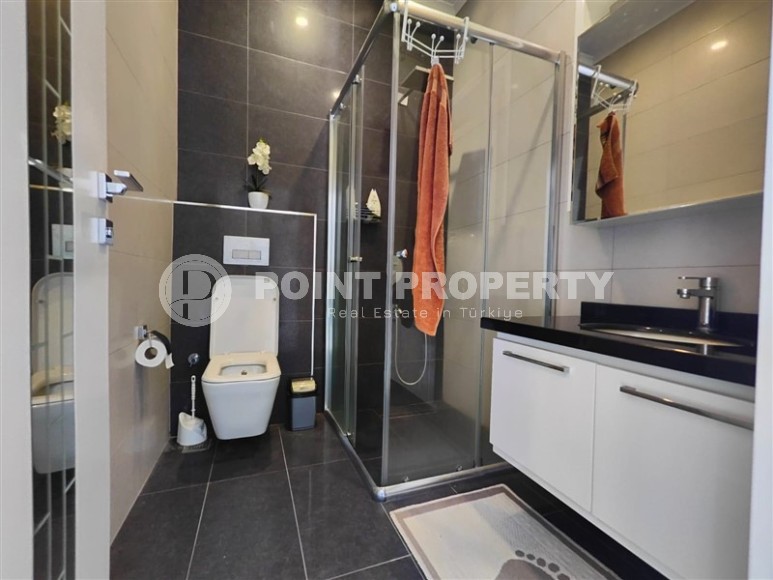 Panoramic two-level apartment with sea and mountain views, in the center of the picturesque area of Alanya - Tosmur-id-8016-photo-15