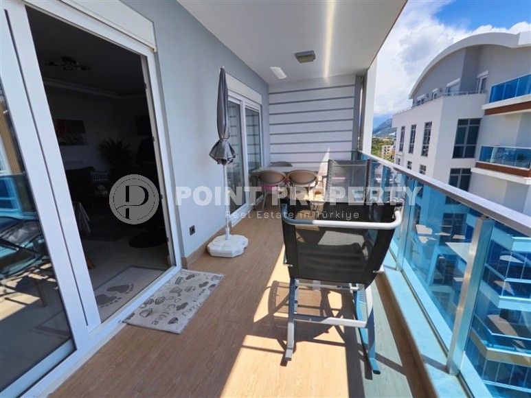 Panoramic two-level apartment with sea and mountain views, in the center of the picturesque area of Alanya - Tosmur-id-8016-photo-19