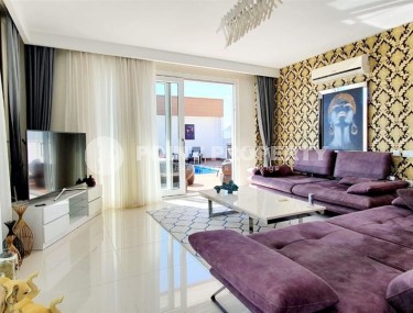 Атмосферная вилла с панорамным видом на город и море, в престижном районе Аланьи - Каргыджак-id-8018-фото-2