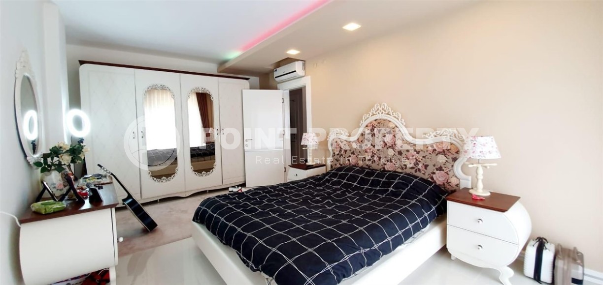 Атмосферная вилла с панорамным видом на город и море, в престижном районе Аланьи - Каргыджак-id-8018-фото-5