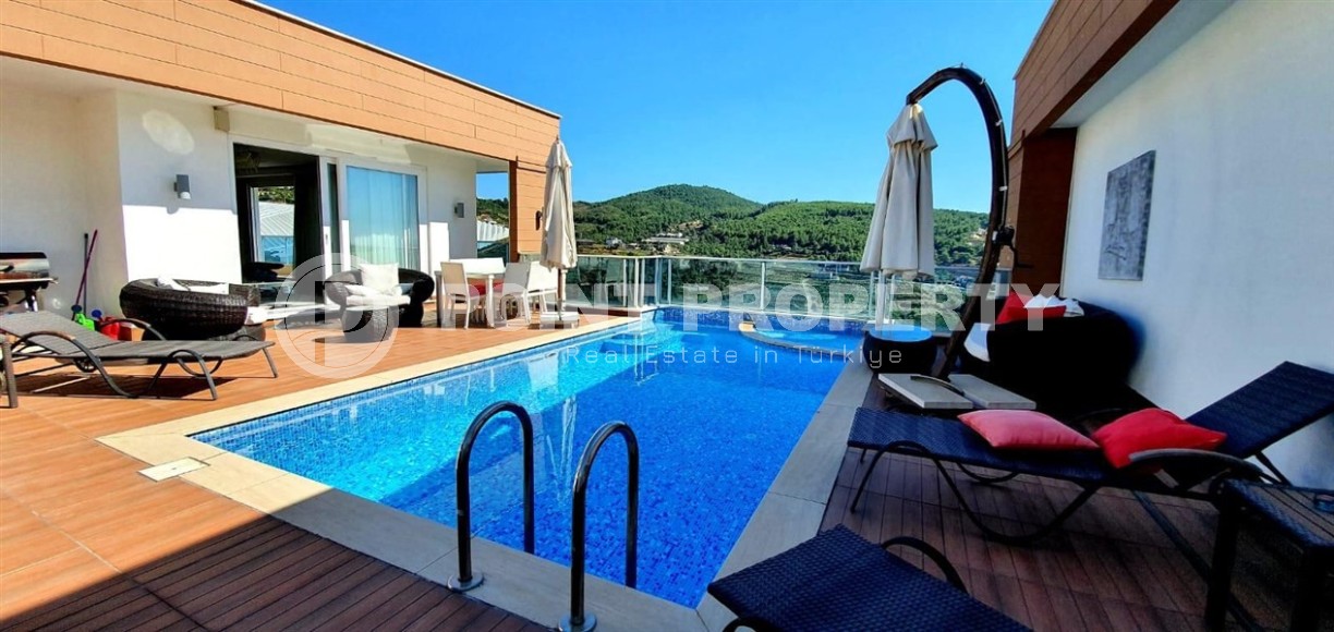 Атмосферная вилла с панорамным видом на город и море, в престижном районе Аланьи - Каргыджак-id-8018-фото-17