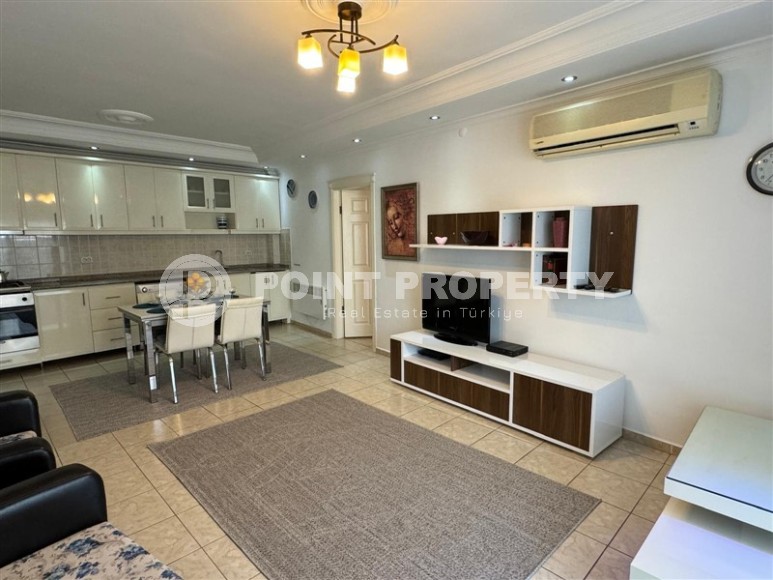 Благоустроенная квартира 2+1, общей площадью 115 м2, в центре спокойного района Аланьи - Тосмур-id-8021-фото-3