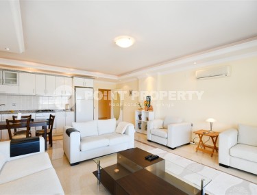 Panoramic apartment overlooking the sea and Mount Kale, in the center of a comfortable area of Alanya - Tosmur-id-8026-photo-5