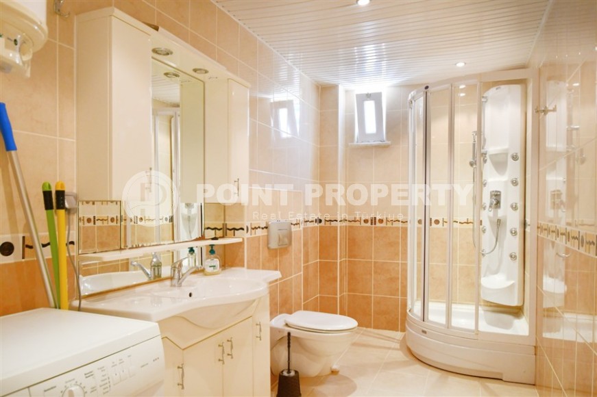 Панорамная квартира с видом на море и гору Кале, в центре благоустроенного района Аланьи - Тосмур-id-8026-фото-11