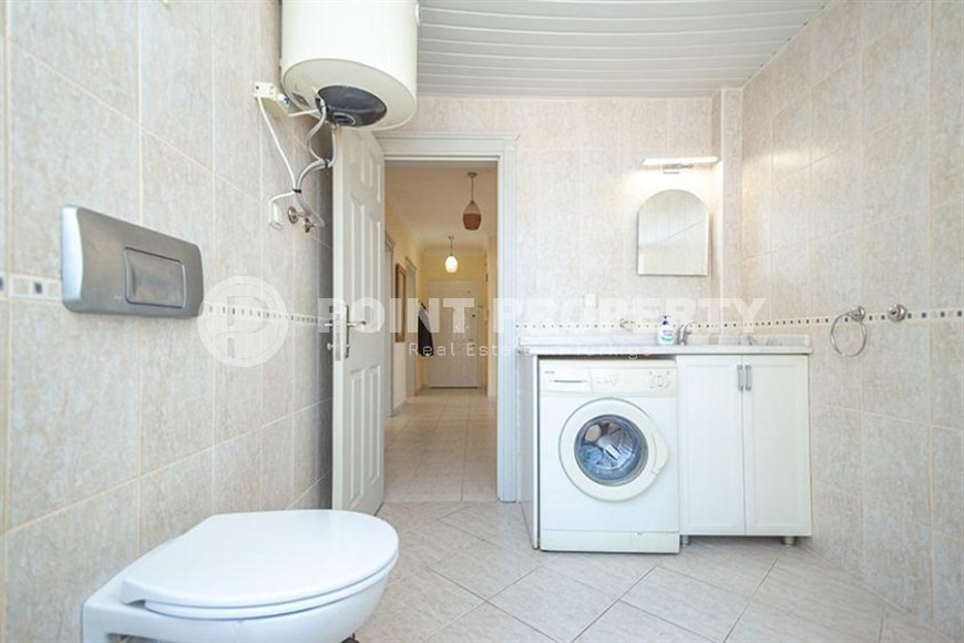 Комфортабельная квартира с видом на море и горы, на 8-м этаже в жилом комплексе 2005 года постройки-id-8027-фото-12