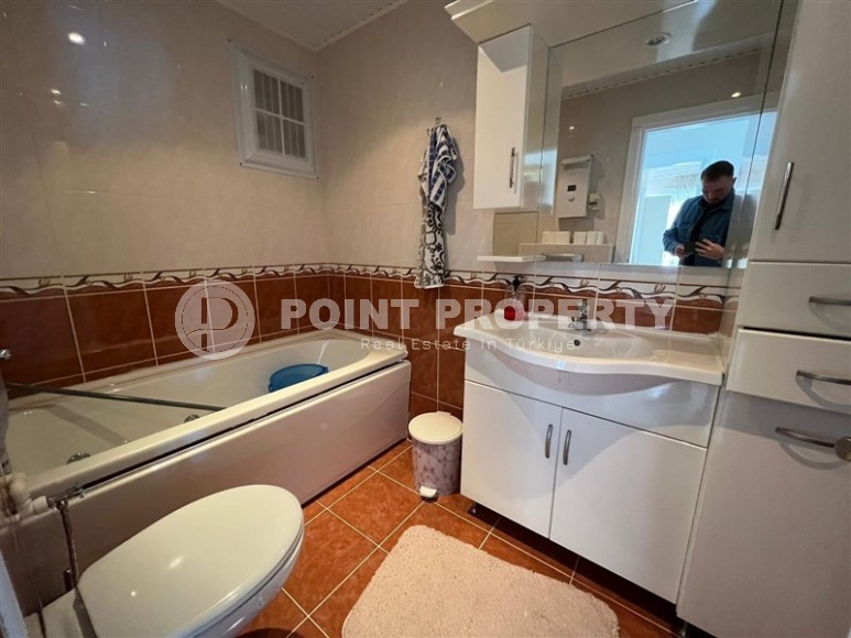 Panoramic apartment with sea and mountain views, on the 10th floor in a residence built in 2016-id-8031-photo-10