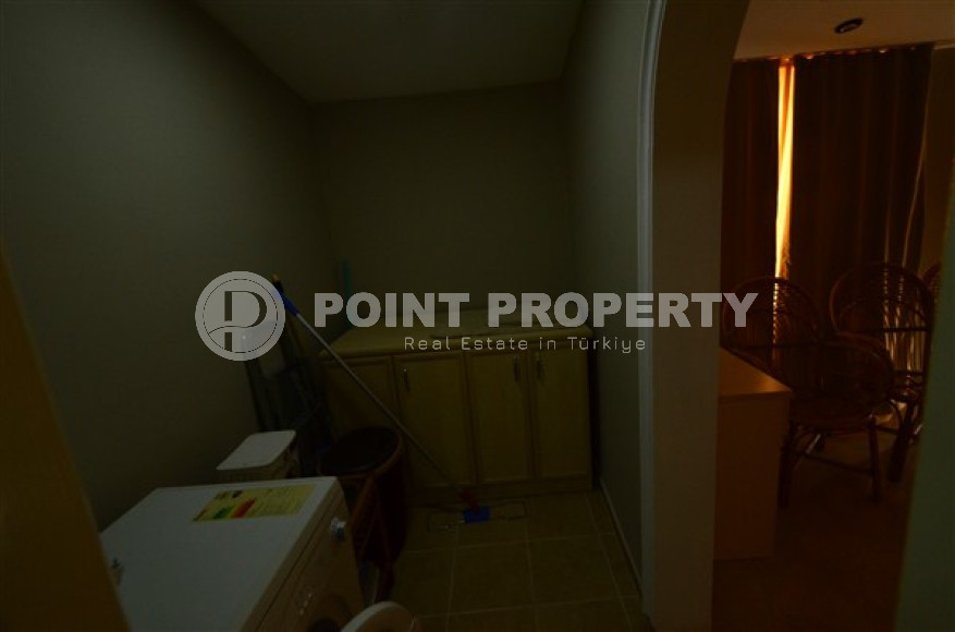 Furnished three bedroom penthouse, 200m², in the center of Alanya, with mountain views-id-1627-photo-23