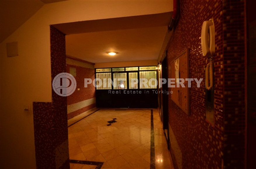 Furnished three bedroom penthouse, 200m², in the center of Alanya, with mountain views-id-1627-photo-25