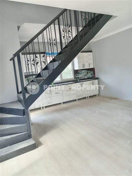 New two-level apartment with fine finishing in a residence commissioned in 2024-id-8039-photo-2