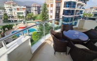 Ready-to-move-in apartment with furniture and household appliances 50 meters from the sea, in the center of the prestigious area of Alanya - Kestel-id-8043-photo-12