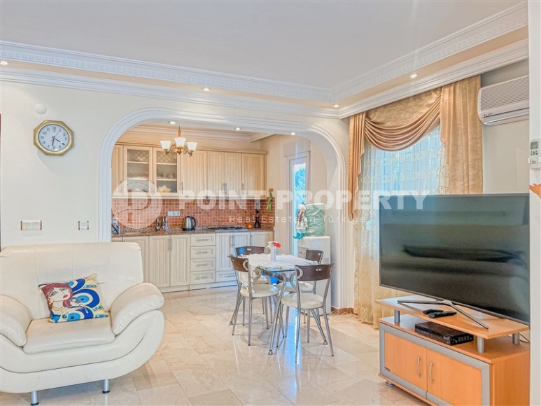 Bright, atmospheric 2+1 apartment 50 meters from the sea, in the center of the modern area of Alanya - Mahmutrar-id-8049-photo-6