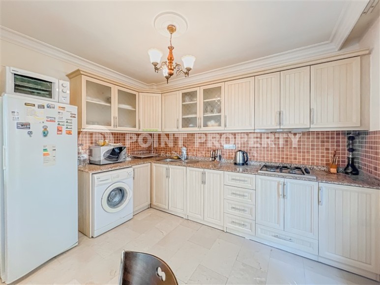 Bright, atmospheric 2+1 apartment 50 meters from the sea, in the center of the modern area of Alanya - Mahmutrar-id-8049-photo-8