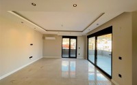 Panoramic two-level apartment 3+1 in the center of Alanya, 400 meters from the famous Cleopatra Beach-id-8050-photo-9