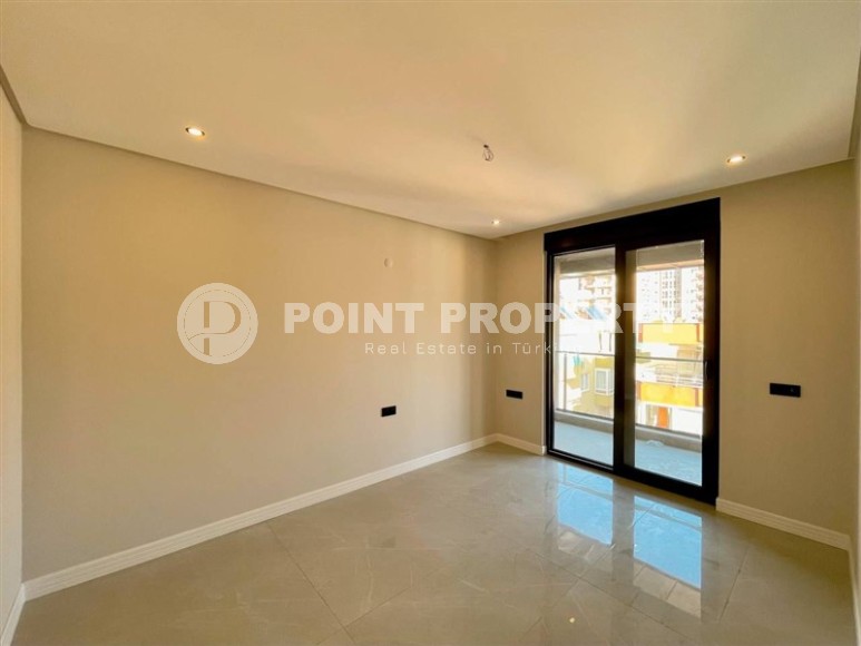 Panoramic two-level apartment 3+1 in the center of Alanya, 400 meters from the famous Cleopatra Beach-id-8050-photo-10
