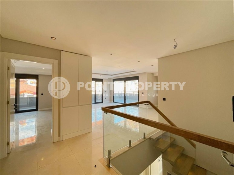 Panoramic two-level apartment 3+1 in the center of Alanya, 400 meters from the famous Cleopatra Beach-id-8050-photo-12