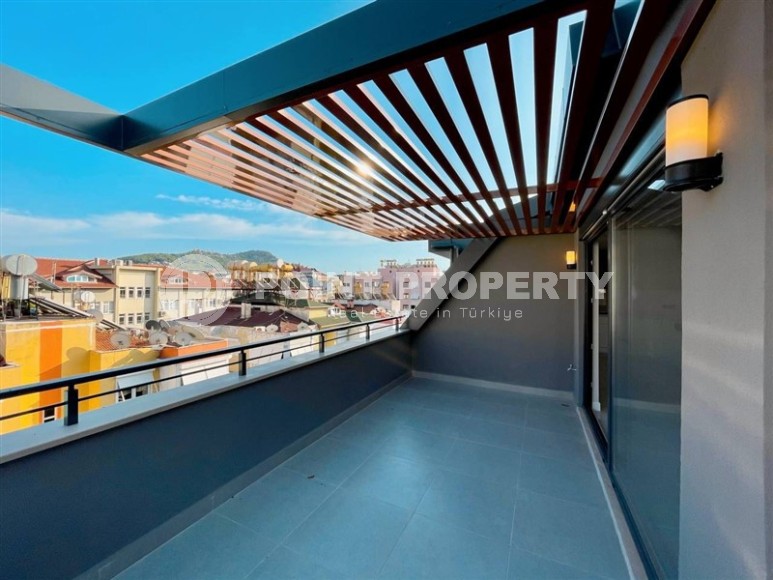 Panoramic two-level apartment 3+1 in the center of Alanya, 400 meters from the famous Cleopatra Beach-id-8050-photo-18