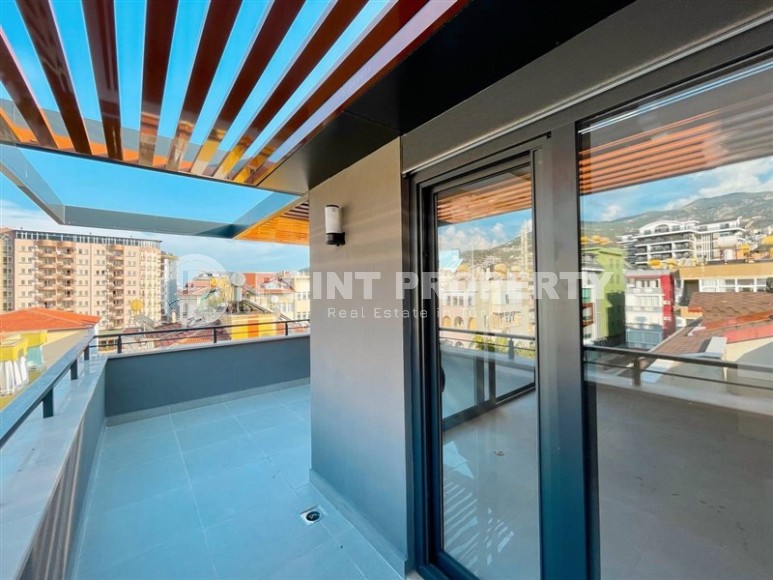 Panoramic two-level apartment 3+1 in the center of Alanya, 400 meters from the famous Cleopatra Beach-id-8050-photo-20