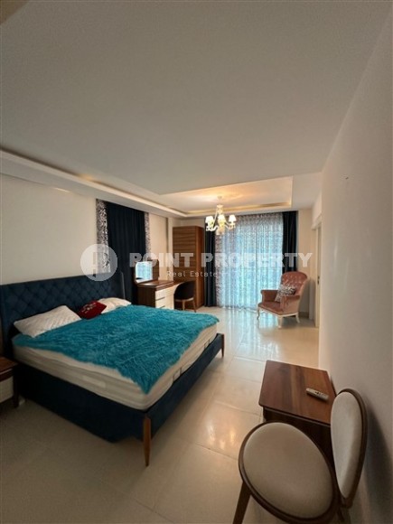 Comfortable 2+1 apartment with a luxurious location on the first line from the sea, in the center of the prestigious area of Alanya - Kestel-id-8053-photo-7
